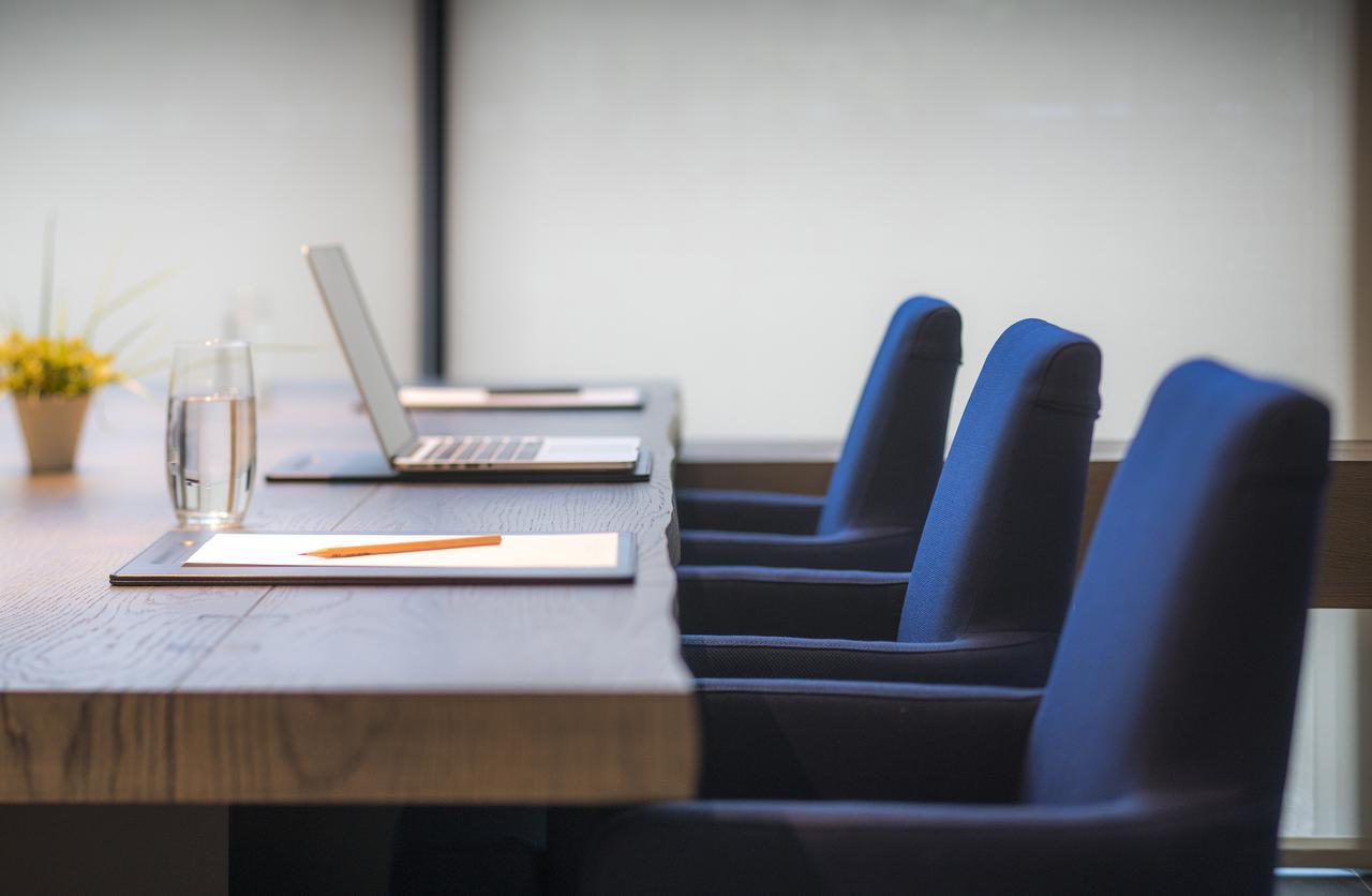ムー ジャオシー ホテル 礁渓郷 エクステリア 写真 A meeting room at the headquarters of the European Anti-fraud Authority