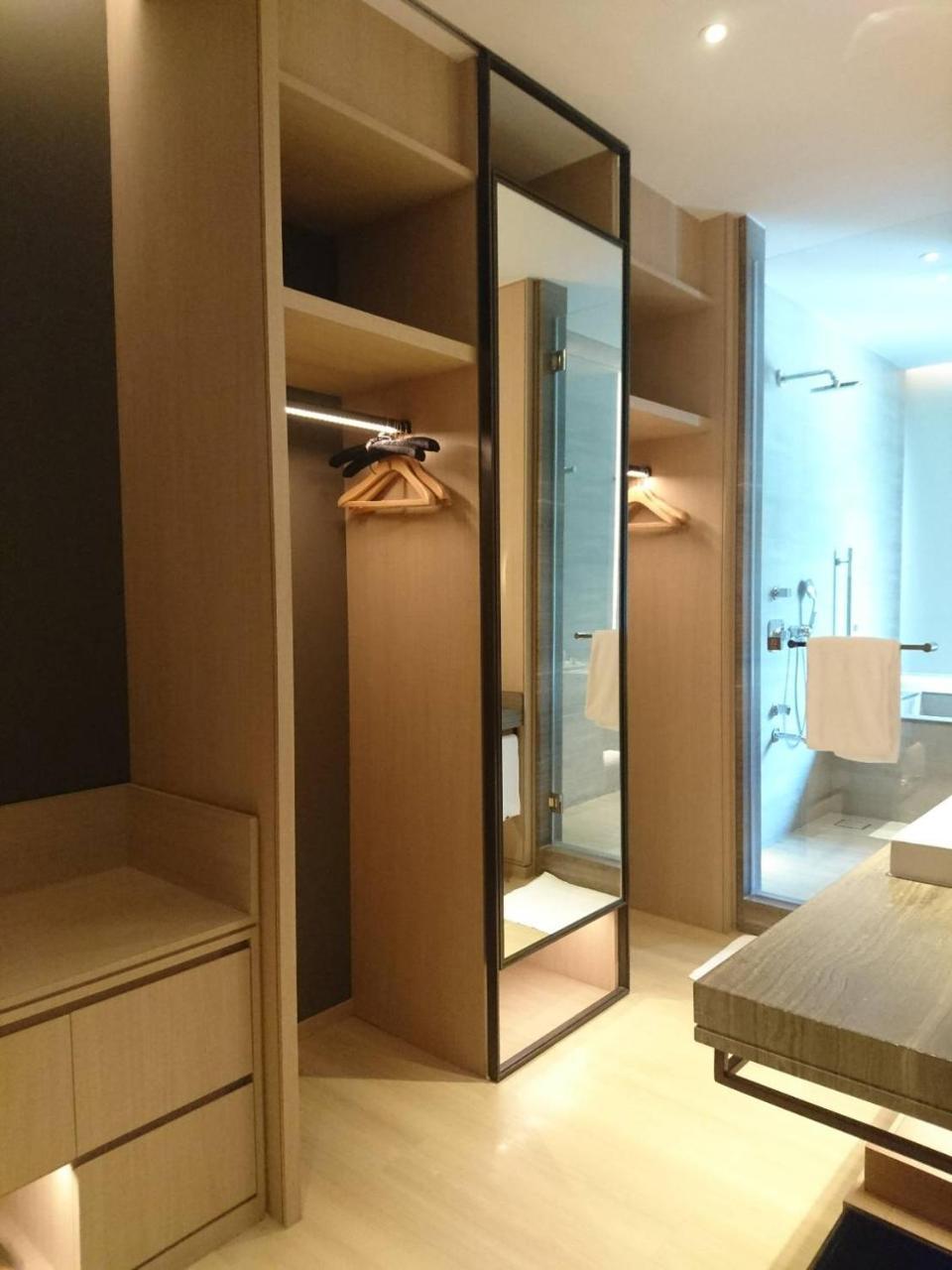 ムー ジャオシー ホテル 礁渓郷 エクステリア 写真 A walk-in wardrobe