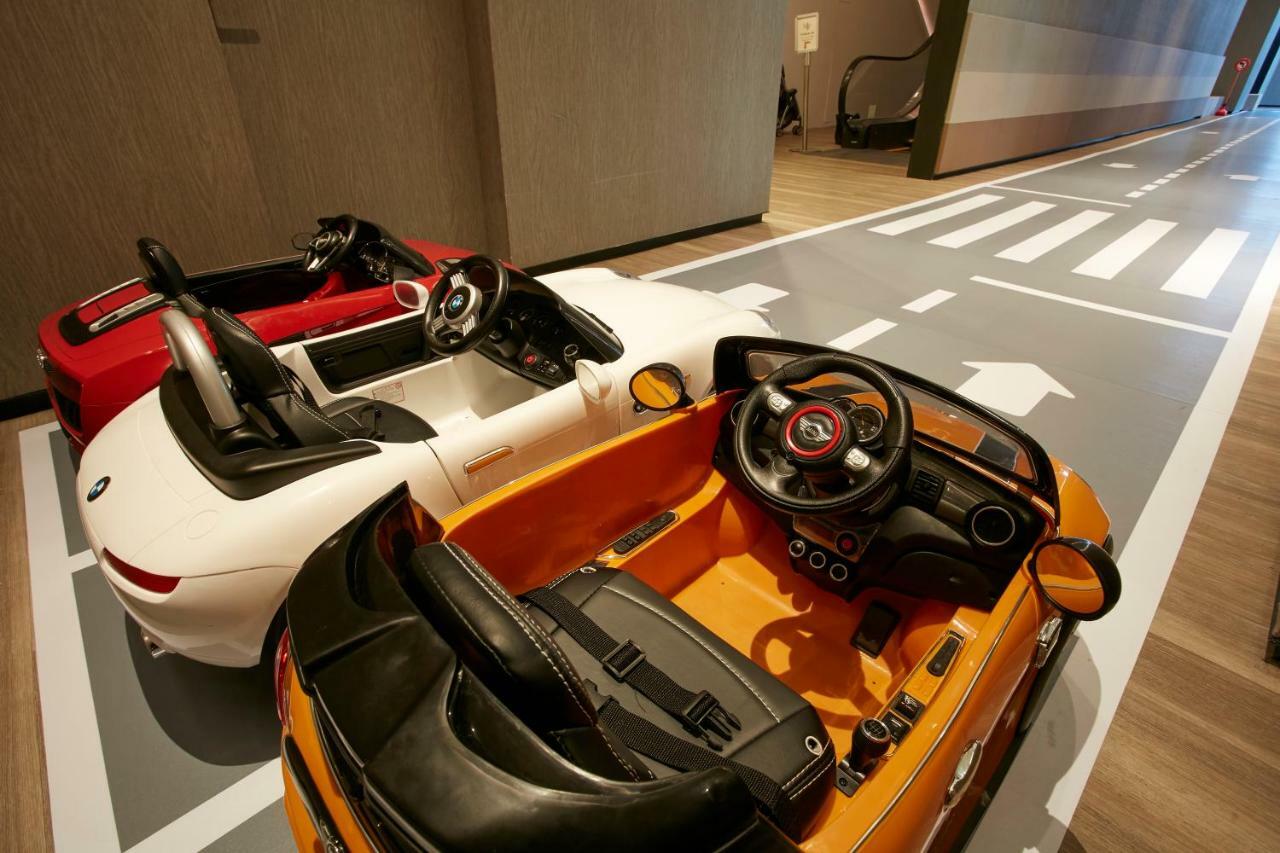 ムー ジャオシー ホテル 礁渓郷 エクステリア 写真 The interior of a car