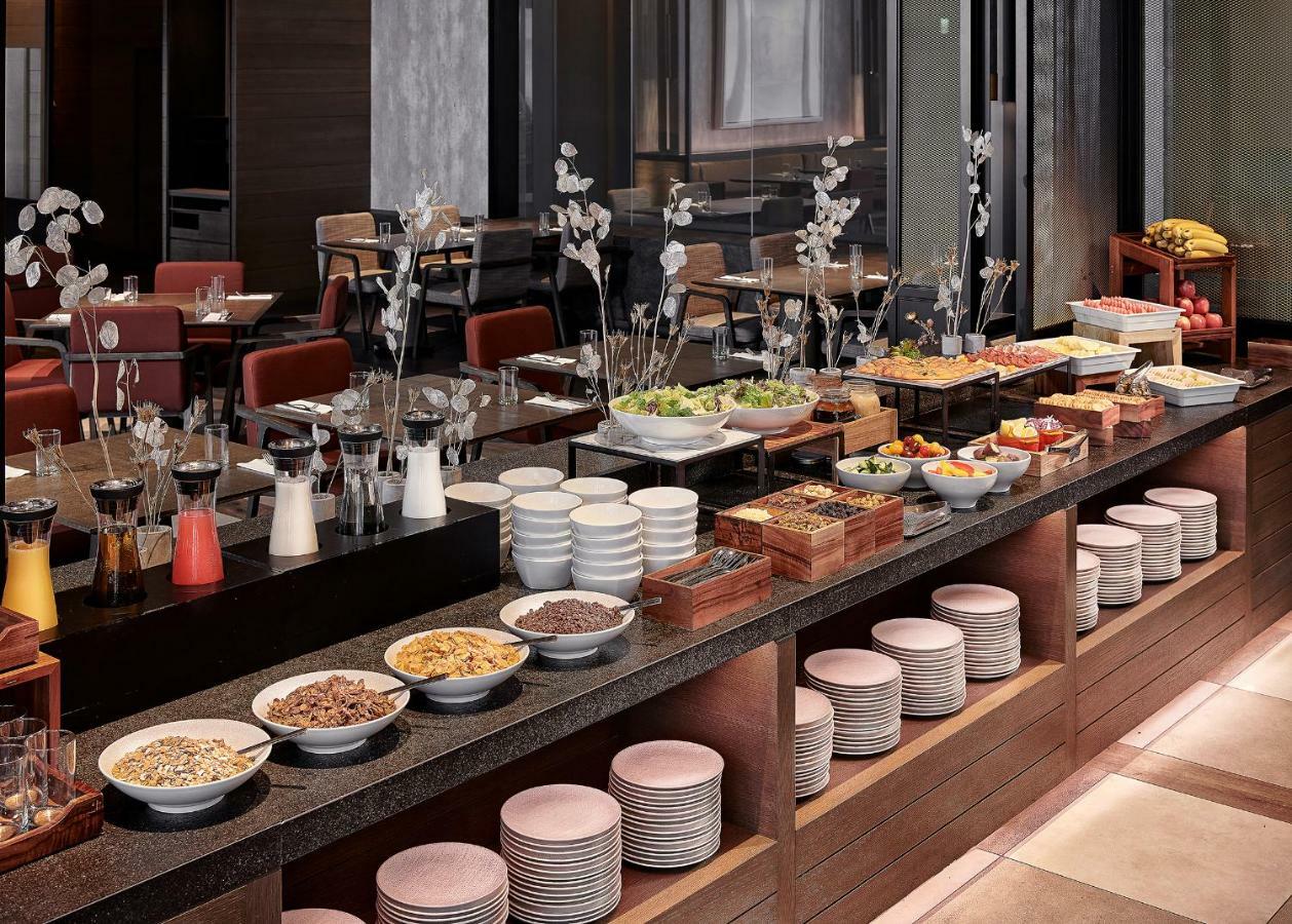ムー ジャオシー ホテル 礁渓郷 エクステリア 写真 A buffet at a hotel